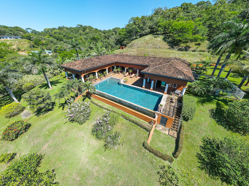4 bed Single Family Homes For Sale in Tamarindo, Guanacaste - 1